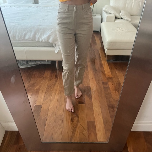 H&M Jeans - Picture 2 of 6